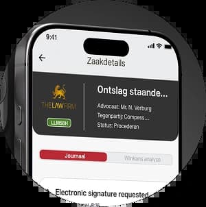 Scherm van The Law Firm app met juridisch journaal en winkansanalyse voor lopende dossiers.